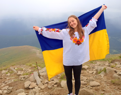 Anhelina with the Ukrainian flag
